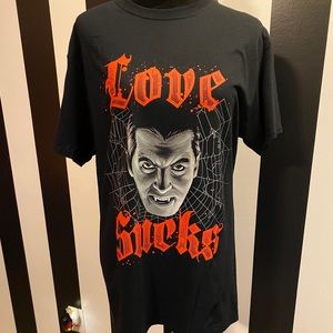 Love Sucks tee